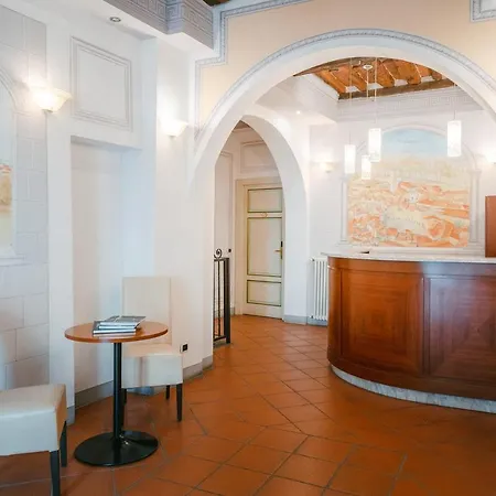 Bed & Breakfast Dimora Dei Guelfi Lucca